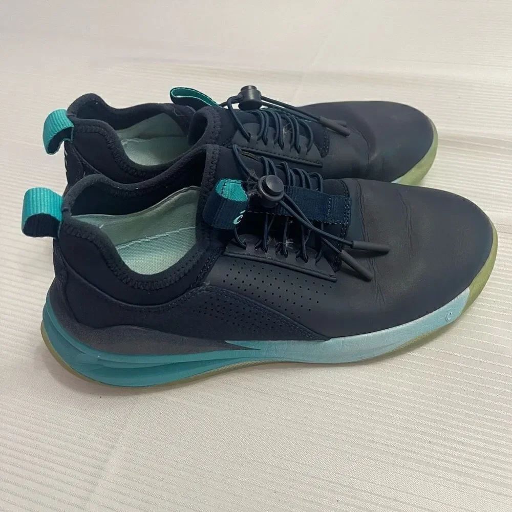 Clove Navy Blue Nursing Sneakers Shoes Size 7
